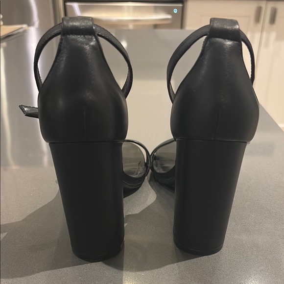 Steve Madden Black Women's Heeled Sandals - Picture 3 of 4